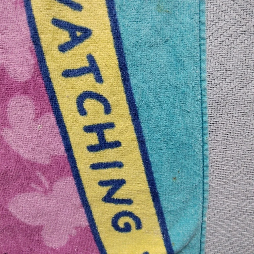 Winnie the Pooh Disney beach towel Who's Watching Who? 100% cotton FLAWS